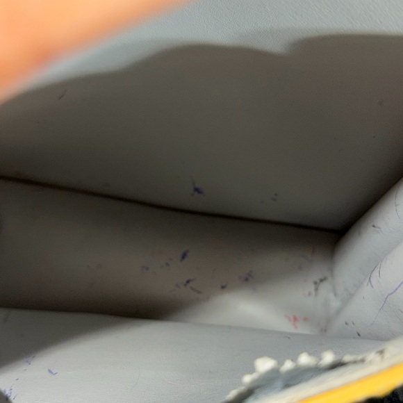 Louis Vuitton Yellow Monogram Vernis Satchel with Top Handle - Picture 11 of 13